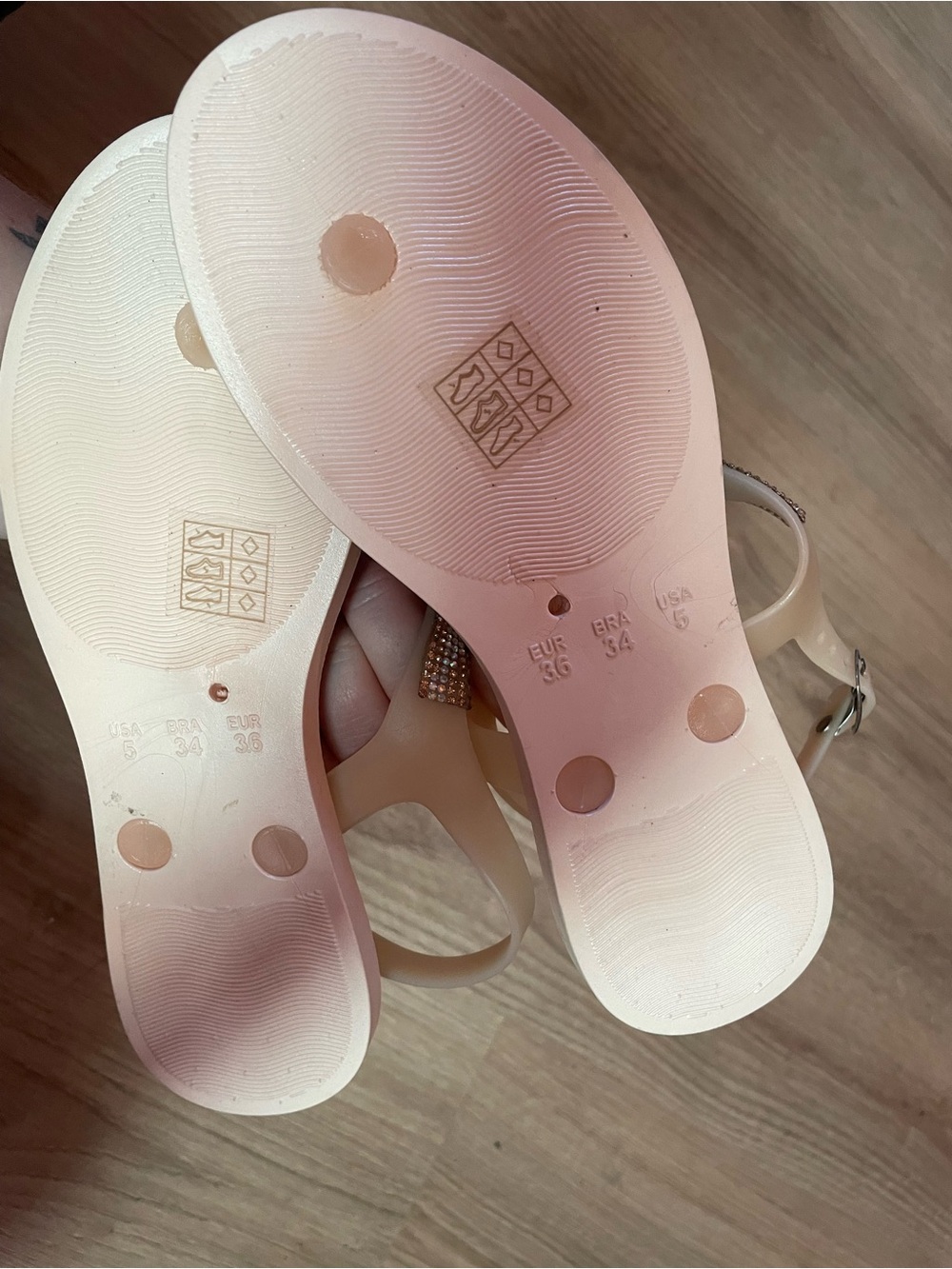 🐱 Unbranded Sandals - Picture 3 of 3
